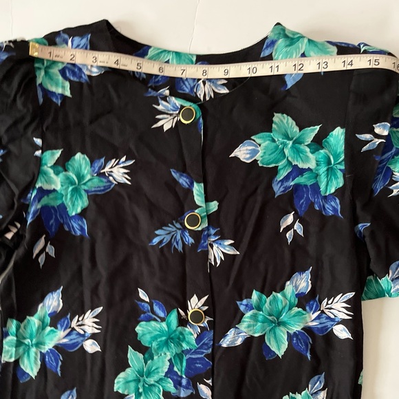 Vintage Dress Small Black Green Shift Hem Ruffle Button Down Padded Shoulder - Picture 3 of 10